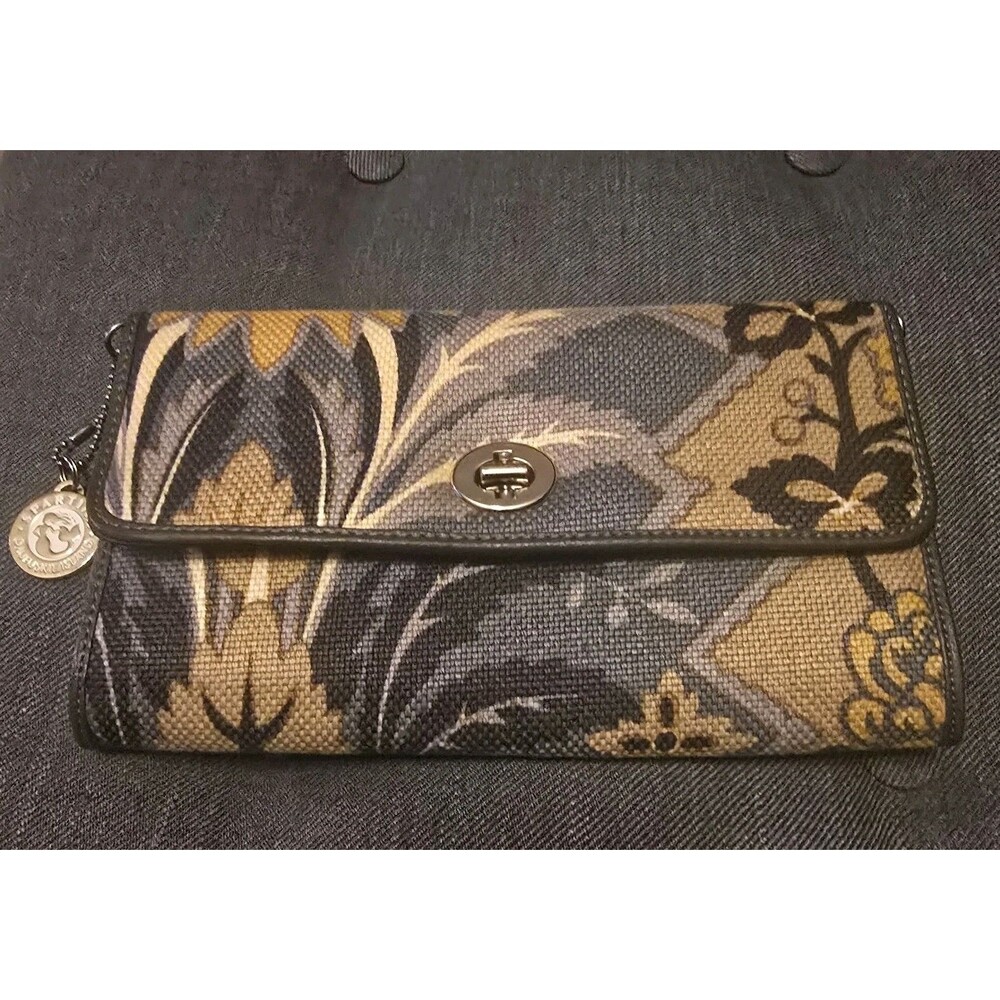 Spartina 449 Clutch Retired Silver Dew Pattern Turnlock Linen & Leather
